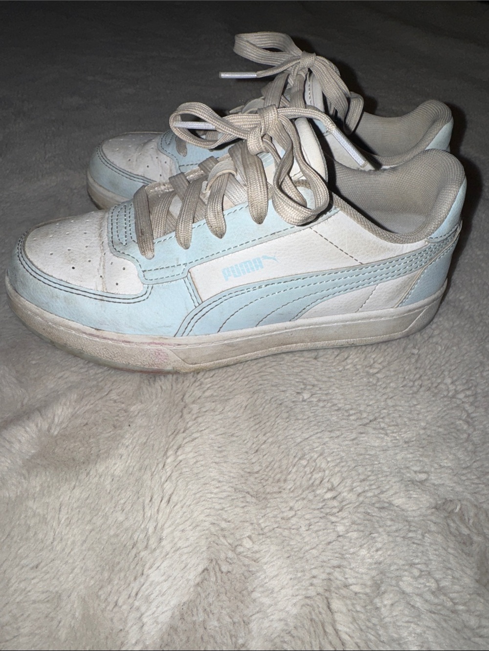 Puma Kids Low Top Sneakers in Light Blue and White